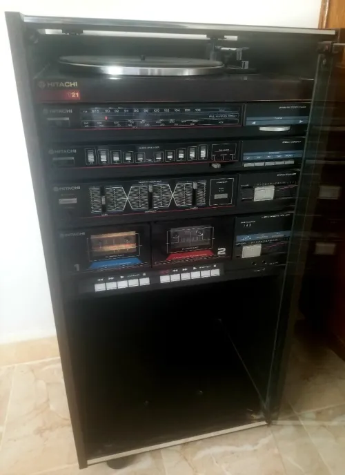 Hitachi T21 home systeme 