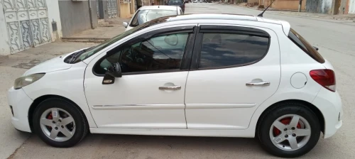 Peugeot 207 2012 