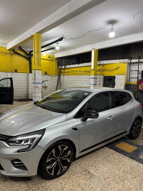 Renault Clio 5 2021 Lutecia