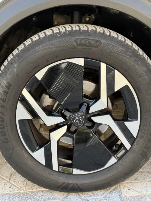 Peugeot 2008 2023 Allure Pack