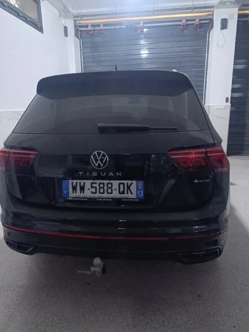 Volkswagen Tiguan 2024 Black black R