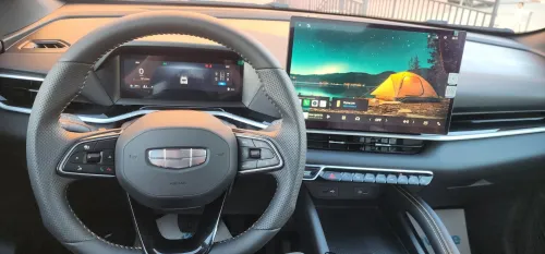 Geely Coolray 2025 