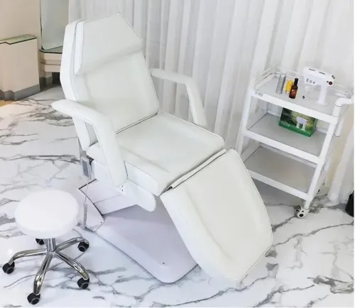 Fauteuil de massage et esthétique électrique à hauteur variable trois sections 