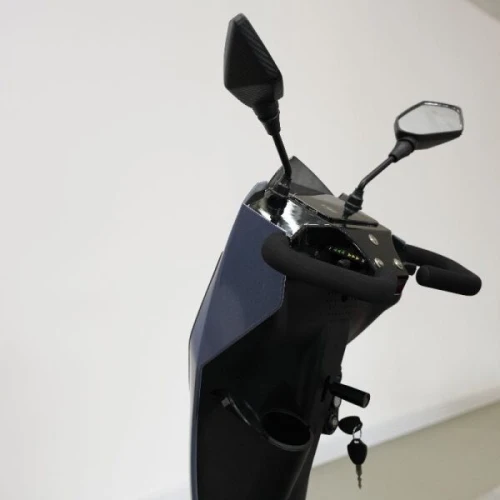Fauteuil roulant Scooter moto Mobilité électrique 