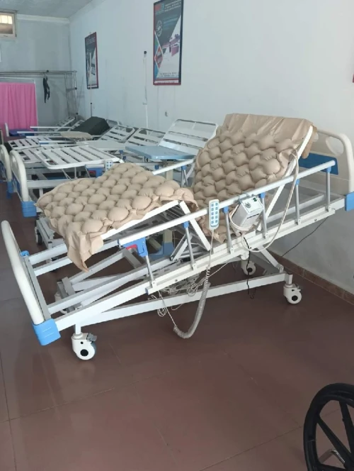 Lit médicalisé d'hôpital électrique et manuel 