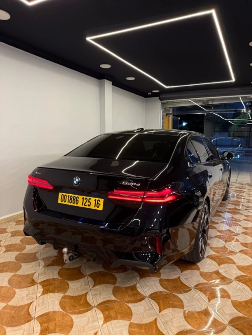 BMW Série 5 2025 Pak m xdrive invidualle