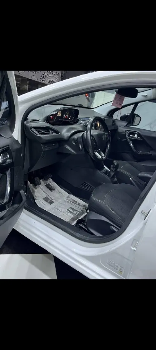 Peugeot 208 2019 Allure Facelift