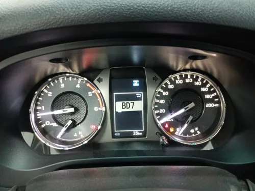 Toyota Revo  2025 