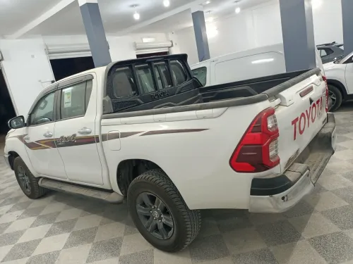 Toyota Revo  2025 