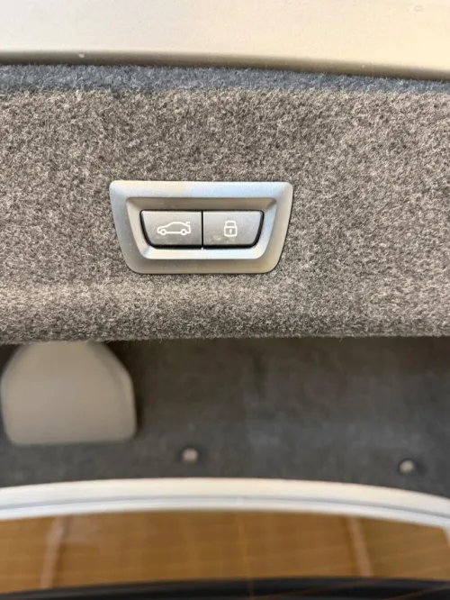 BMW Série 3 2025 330i