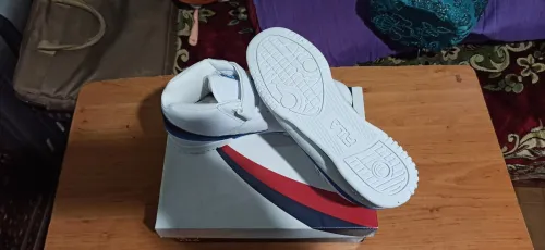 Fila F13