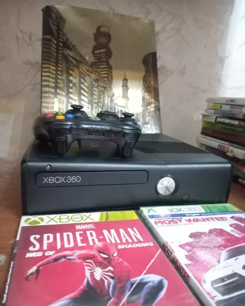 XBOX 360 SLim