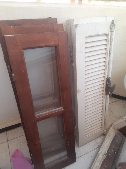 Four essaada + cuisiniere + fenêtre complet