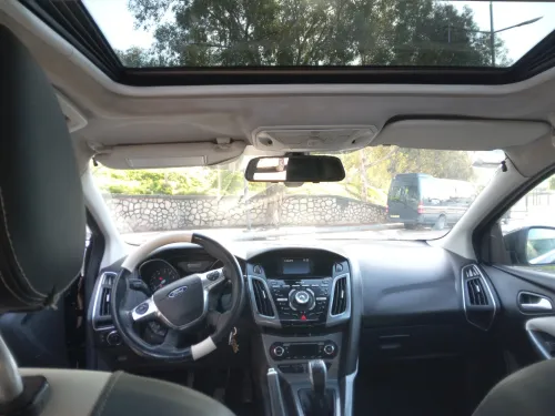 Ford Focus 5 portes 2014 Titanium