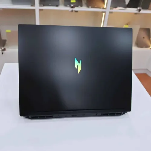 ACER NITRO V16 / 14th AMD RYZEN 7 8845hs / 32GO DDR5 / 512GB SSD / RTX NVIDIA 4060 8go / 16 FHD+ 165Hz