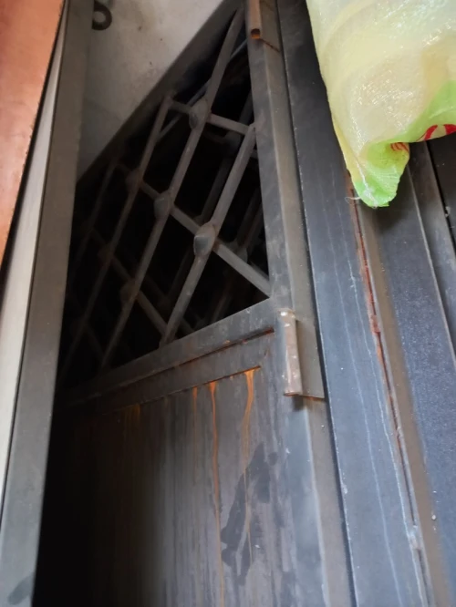 Porte Garage en 4 panneaux. 
