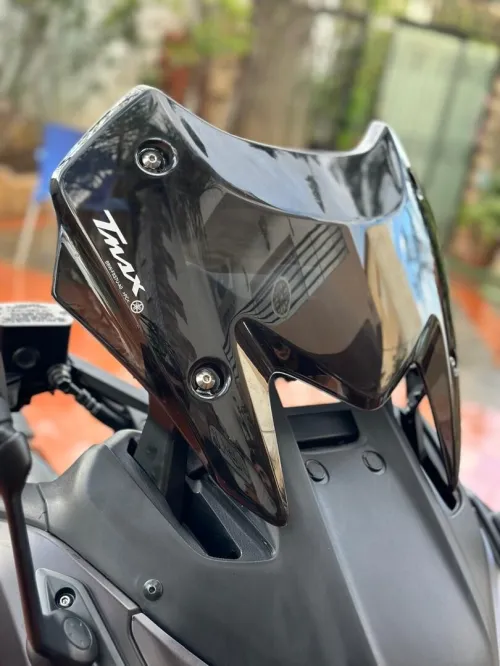 Yamaha Tmax 562 dark magma 2024