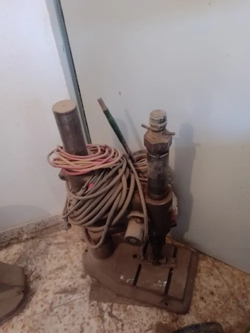 Lot : des équipements atelier pour soudure 