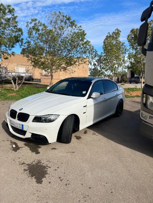 BMW Série 3 2011 Lci pack m