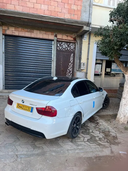 BMW Série 3 2011 Lci pack m
