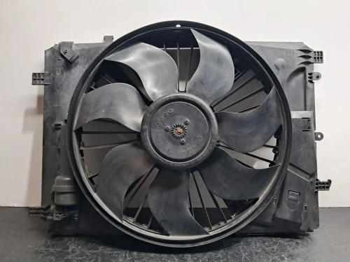 Pièce mersedes w204