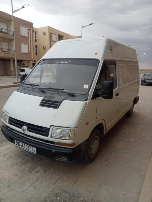 Renault Renaut trafic 1997 0 retouche
