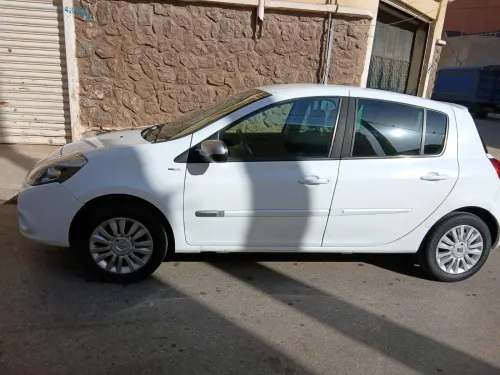 Renault Clio 3 2012 Night and Day