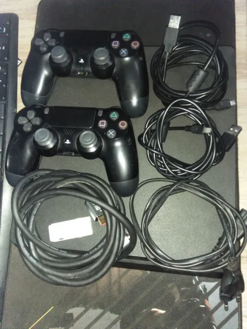 PS4 Flashé version 9.00 1to avec ticket de garantie