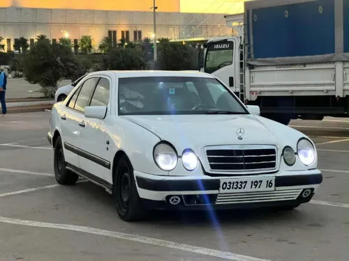 Mercedes C63S 1997 V6