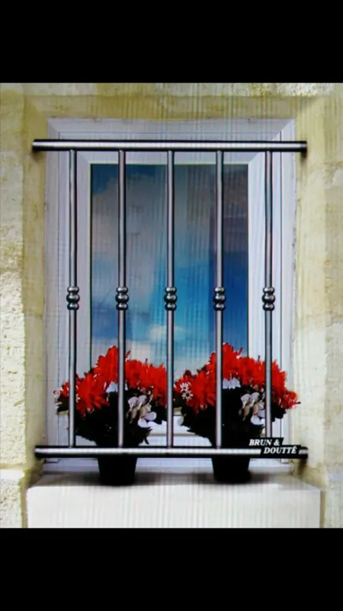 BALCONS ET PORTAIL INOX ET VERRE