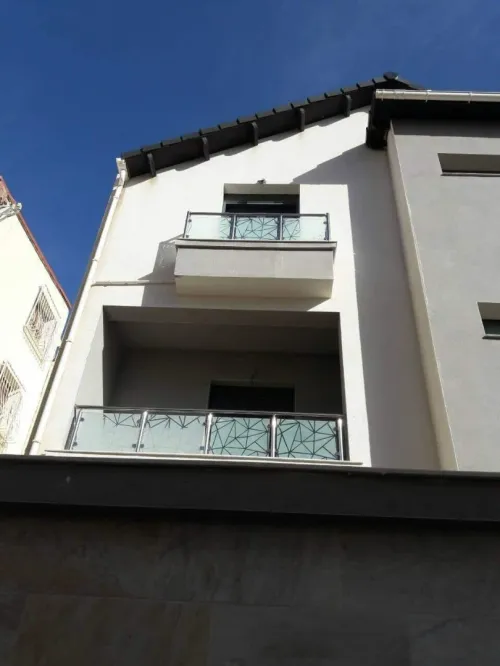 BALCONS ET PORTAIL INOX ET VERRE