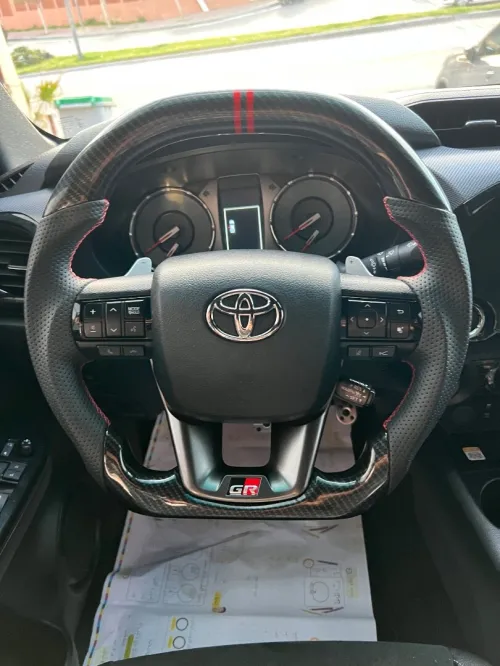 Toyota Hilux 2025 GR