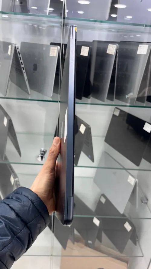 MACBOOK AIR  2024 M3 13.6'' 16RAM 256 SSD BATTERIE 99%