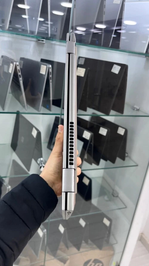 LENOVO THINKBOOK 14S YOGA G3 I5-13TH 512SSD 16 RAM INTEL IRIS XE  AVEC STYLET BATTERIE +5 HEURES ETAT NEUF GARANTIE 06 MOIS