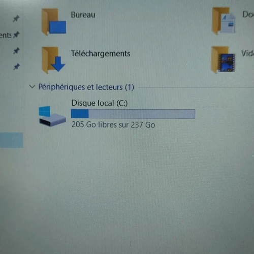HP PAVILION 15 i7-8TH 16RAM 256SSD 15.6" NVIDIA MX150 02GB DDR 5