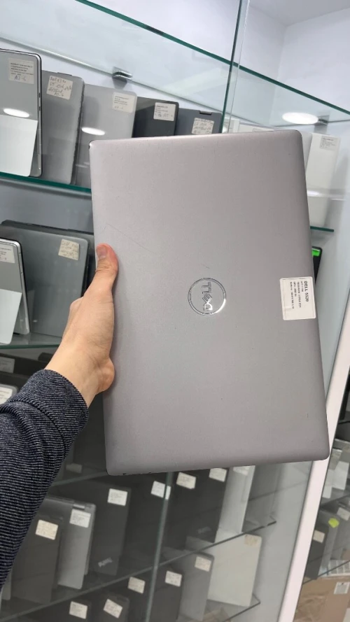 DELL LATITUDE 5520 I7-11TH 16RAM 512SSD INTEL IRIS XE  BATTERIE +3 HEURES