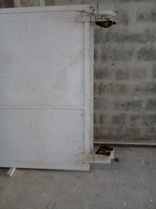 porte en fer pour hangar