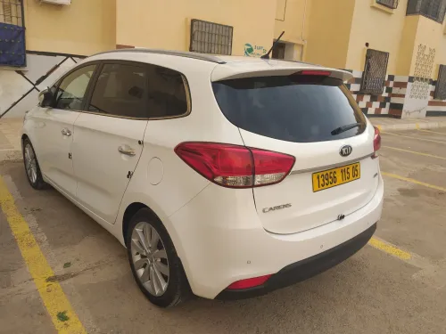 Kia Carens 2015 Luxe