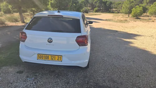Volkswagen Polo 2021 Confortline
