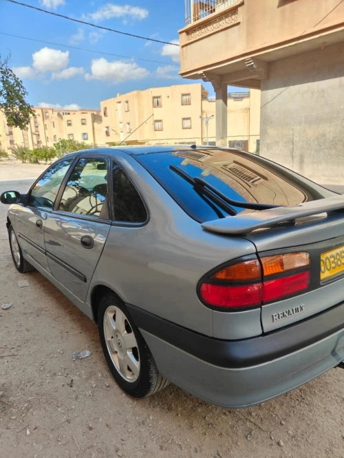 Renault Laguna 1 2001 Laguna 1