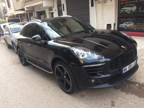 Location de voiture luxe Chadli