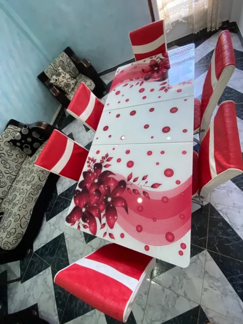 Table sale à manger 