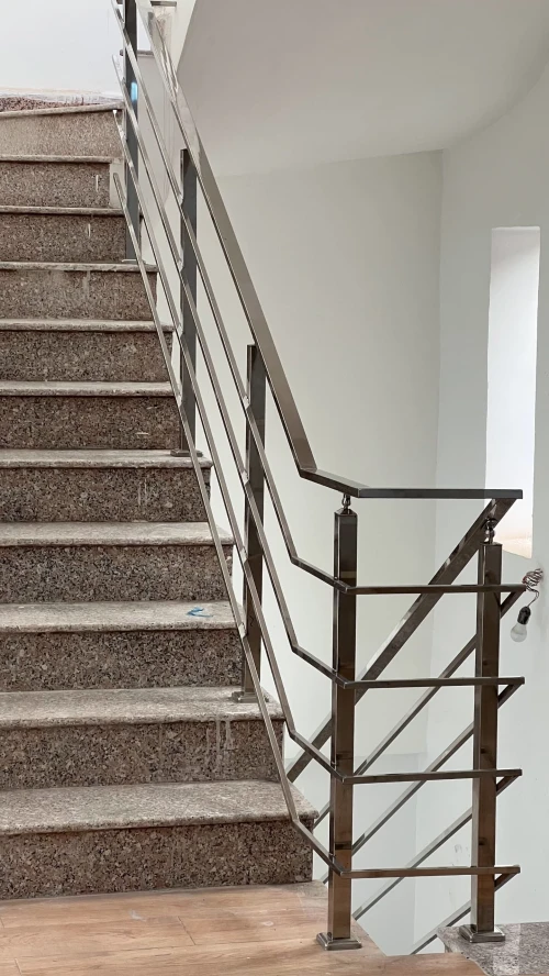 تركيب درابيز اينوكس Rampe d escalier