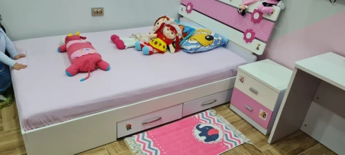 Chambre à coucher pour fille