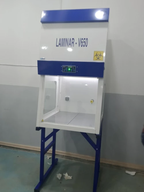Hotte a flux laminaire vertical pour laboratoire 