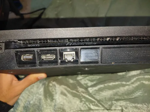 PS4 Slim  CABA (مفلاشي)