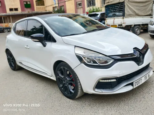 Renault Clio 4 RS 2015 1.6 essonse 200 ch
