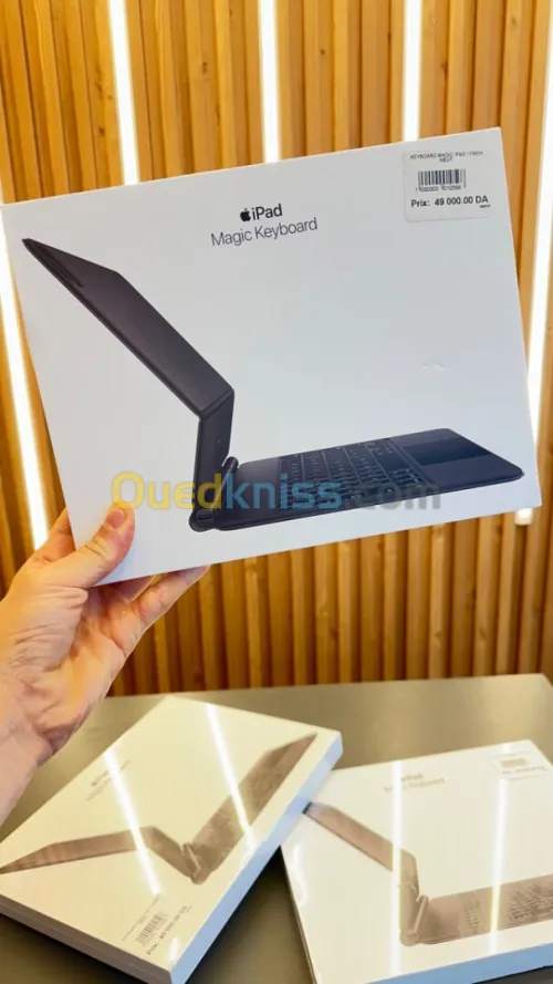 APPLE MAGIC KEYBOARD IPAD 12.9 INCH  NEUF 