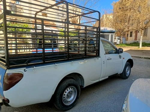Mitsubishi L 200 2008