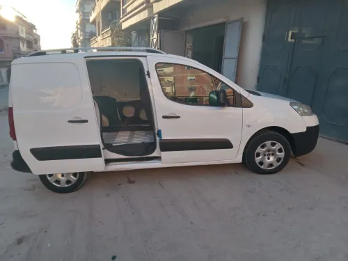 Peugeot Partner 2011 B9